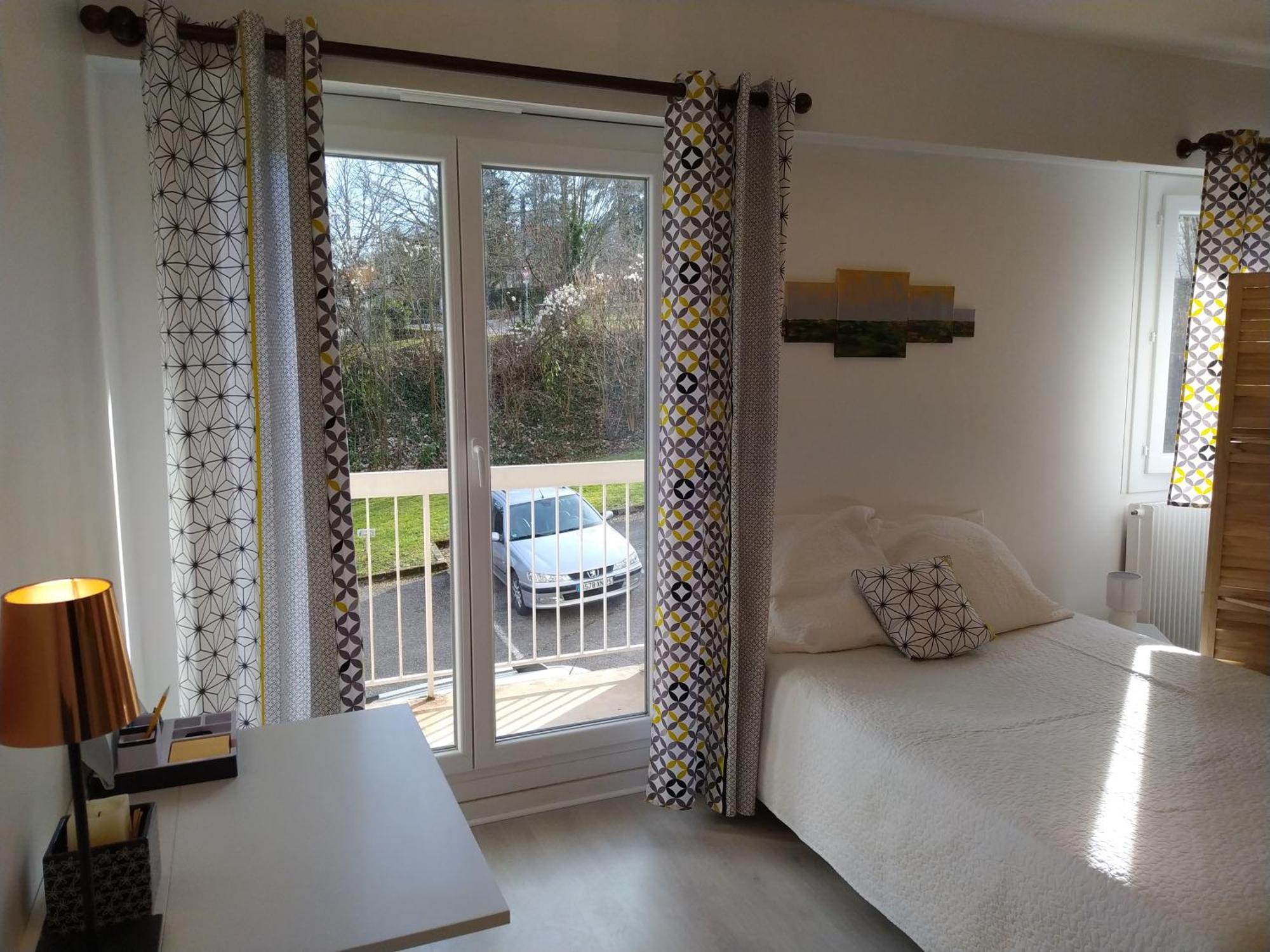 Grand Studio, Super Equipe, 2 Pas Du Centre-Ville "Clos-Du-Boulanger" - Parking Prive Montbéliard المظهر الخارجي الصورة
